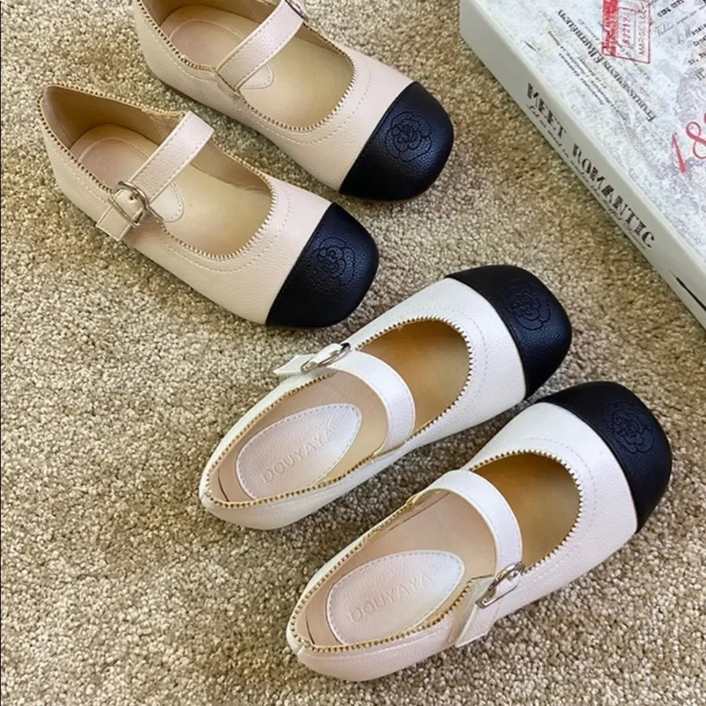 Douyaya baby shoes size 27 (US 10)‎ NWT in box cream/tan